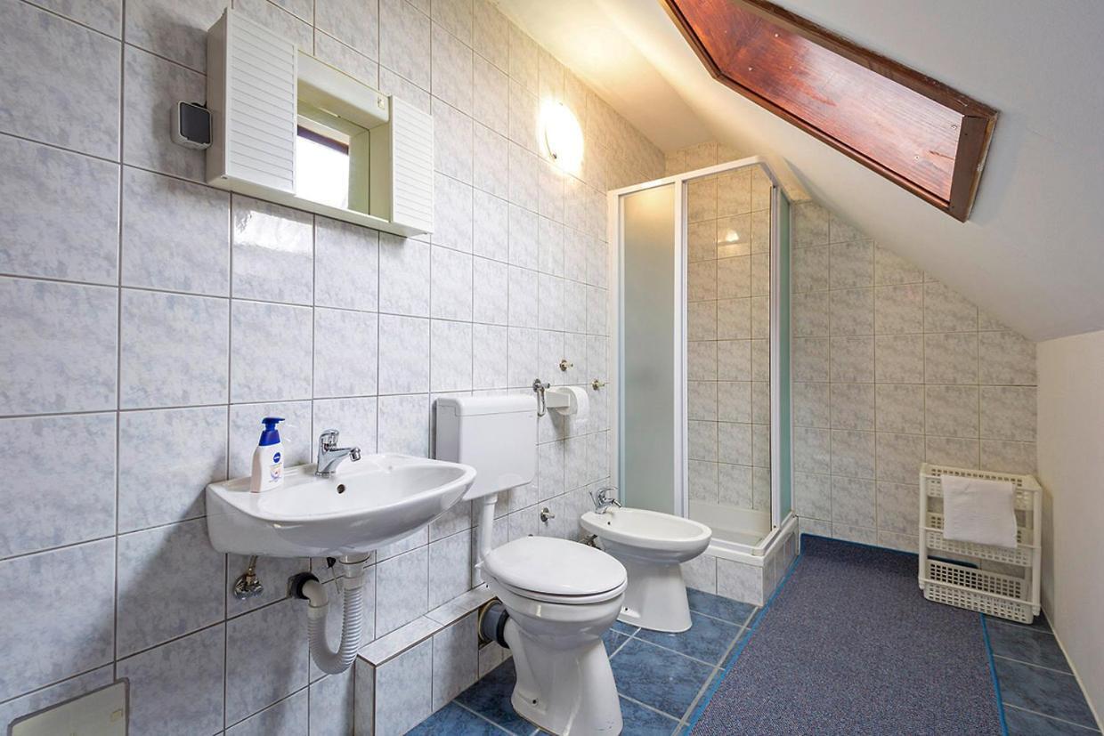 Milan In Rastovaca Villa Ngoại thất bức ảnh